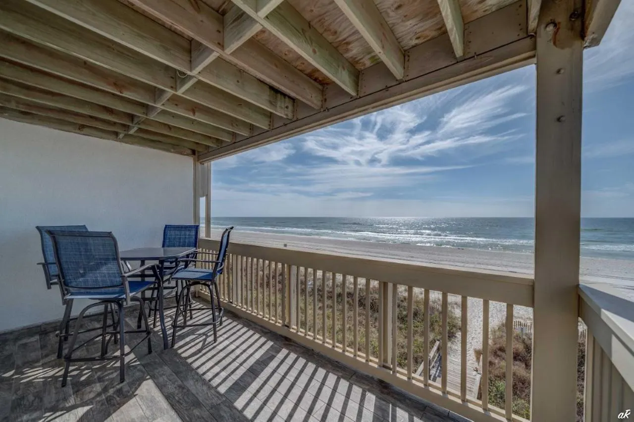 Luxury Family Beach Front Property! Family Oriented! Gulf Views! Panama City Beach Holiday home