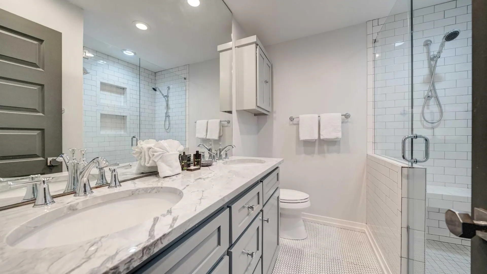 Luxury Family Beach Front Property! Family Oriented! Gulf Views! Panama City Beach United States